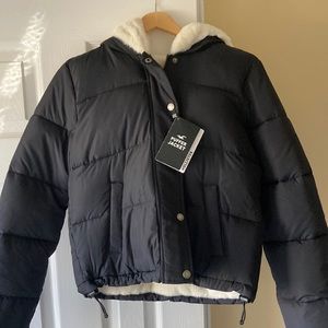 Brand New Hollister Teen/Woman Winter Jacket XS Black